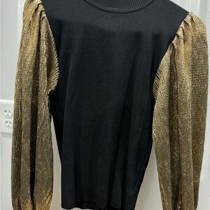 Flying Tomato Black Top with Gold Sleeves